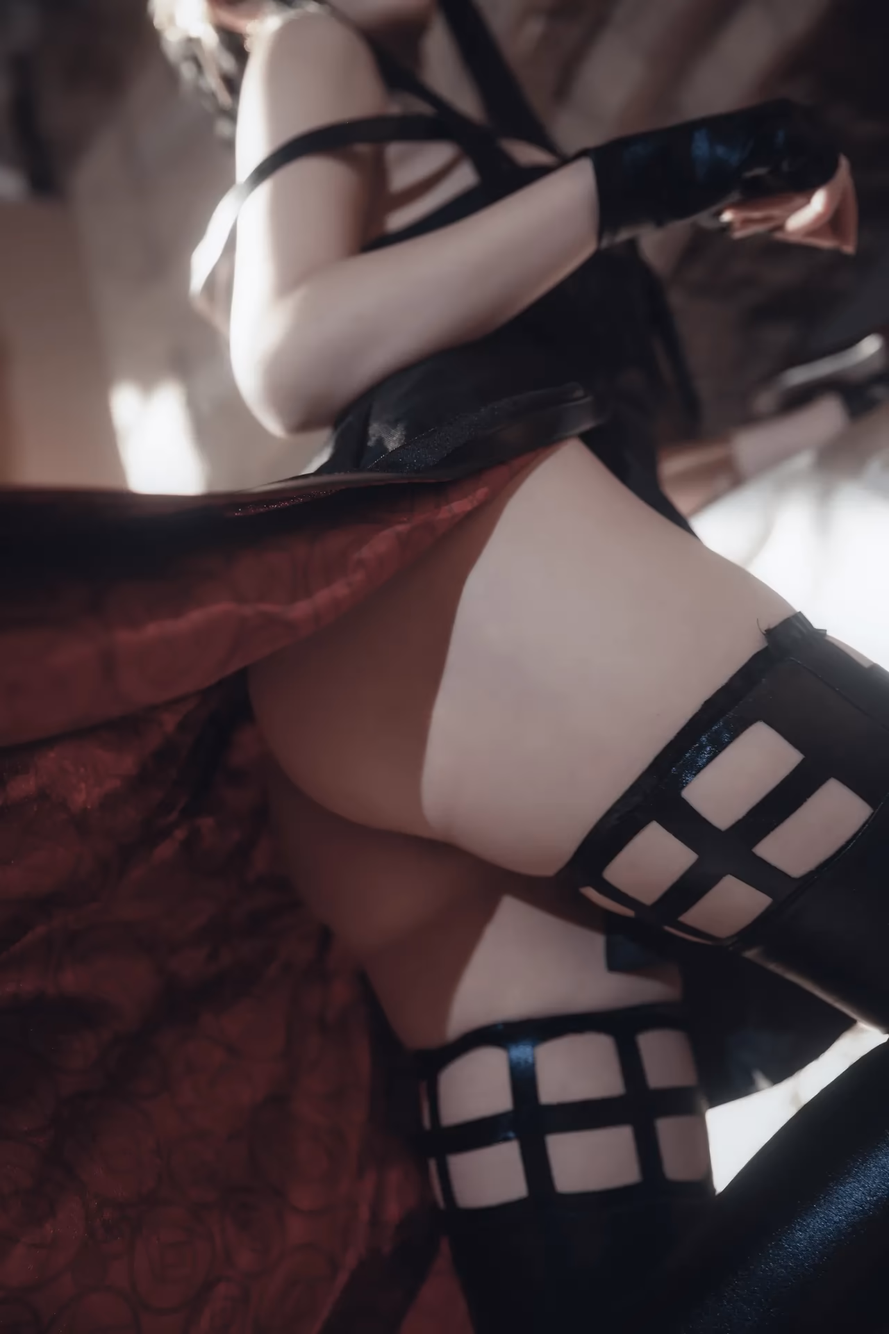 Yuno Shimizu as Yor Forger — cosplay photo 23 of 30