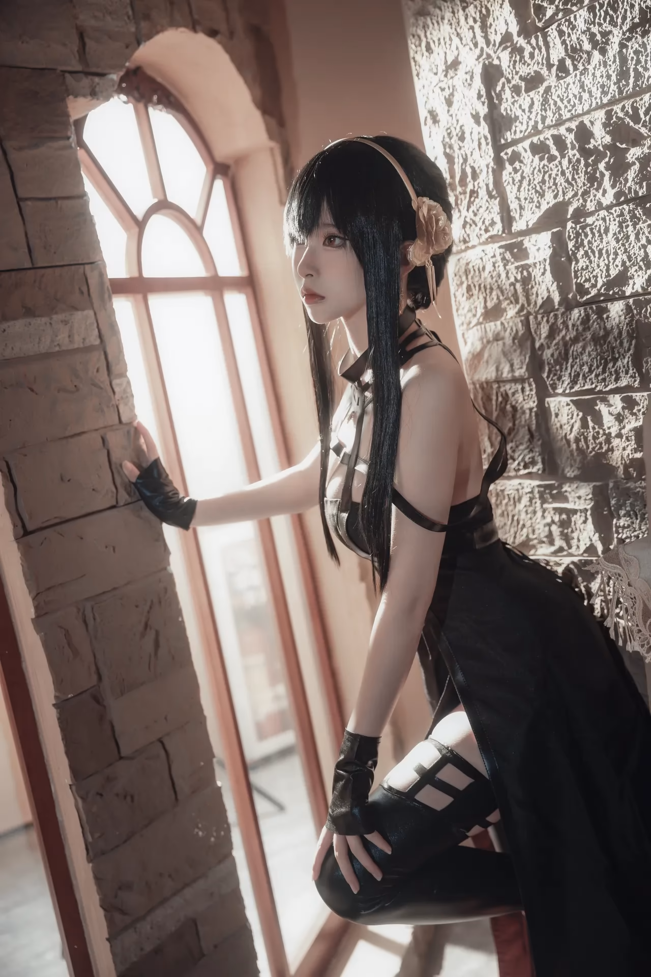 Yuno Shimizu as Yor Forger — cosplay photo 26 of 30