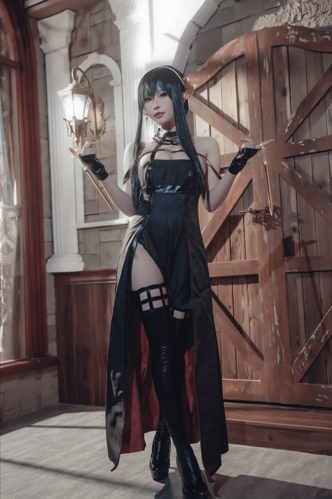 Yuno Shimizu as Yor Forger — cosplay photo 28 of 30