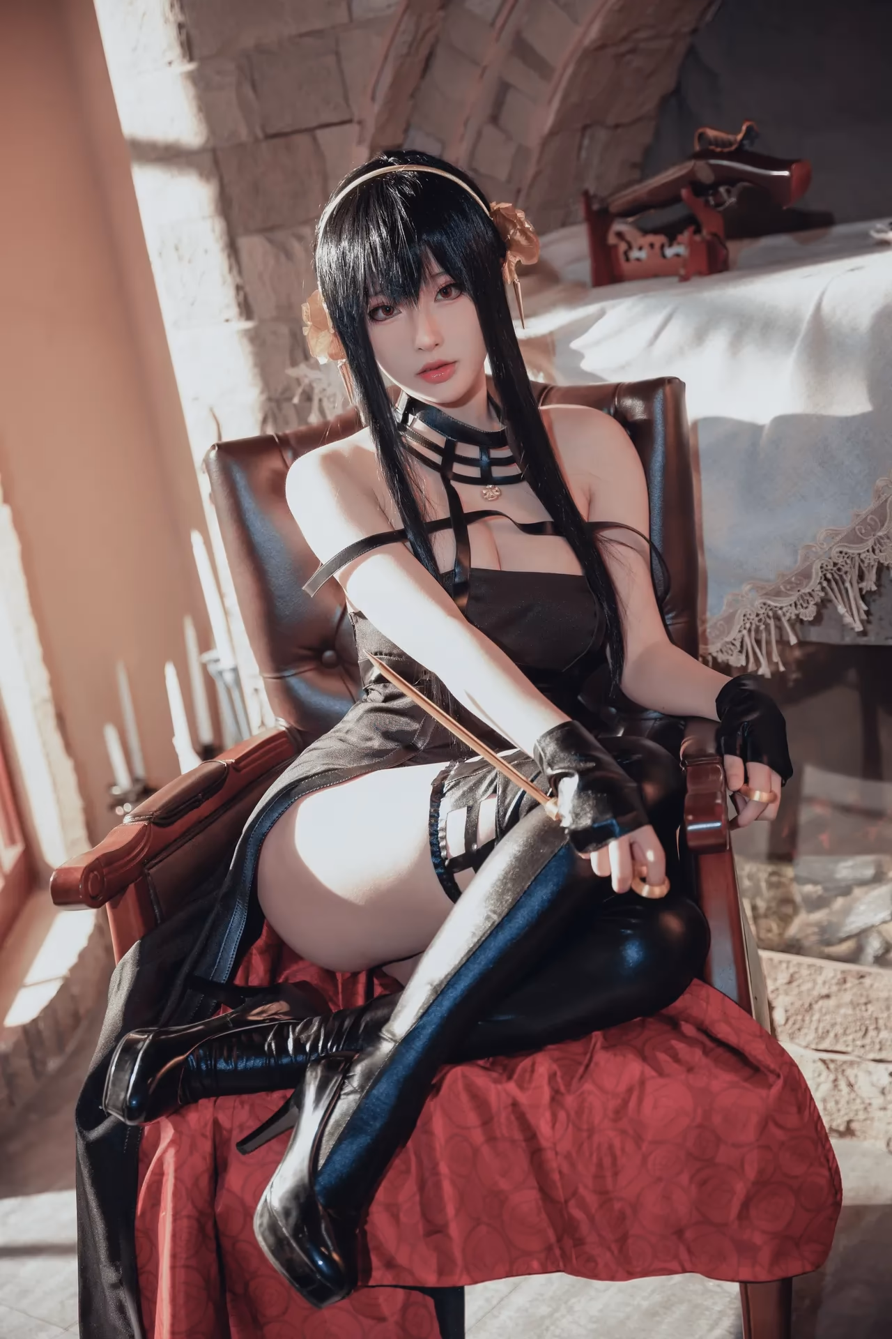 Yuno Shimizu as Yor Forger — cosplay photo 9 of 30