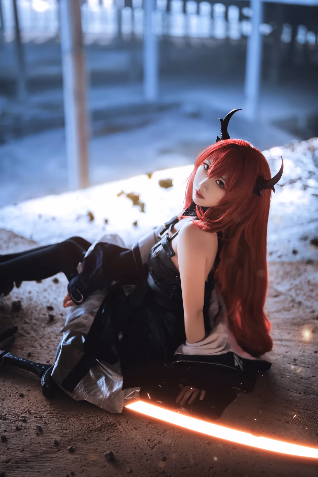 Zelizer-Mbxer as Surtr — cosplay photo 20 of 23