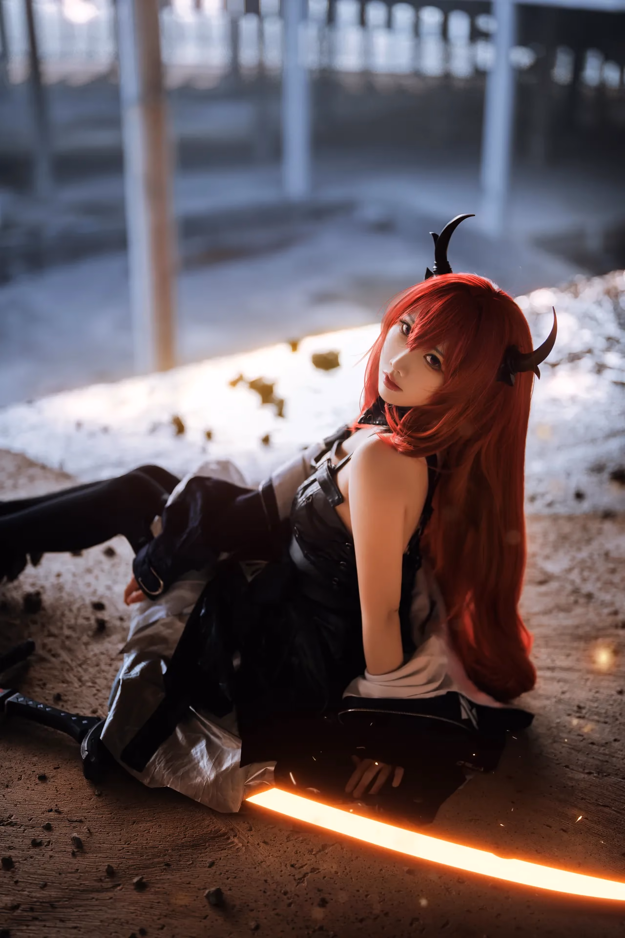 Zelizer-Mbxer as Surtr — cosplay photo 21 of 23