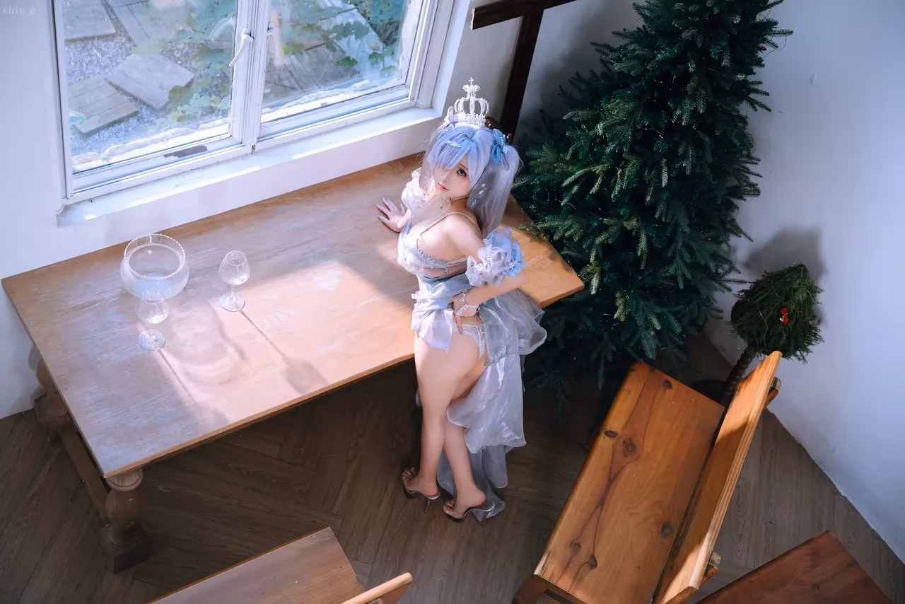 Zhuimingyou as Cinderella (Anachiro) — cosplay photo 16 of 42