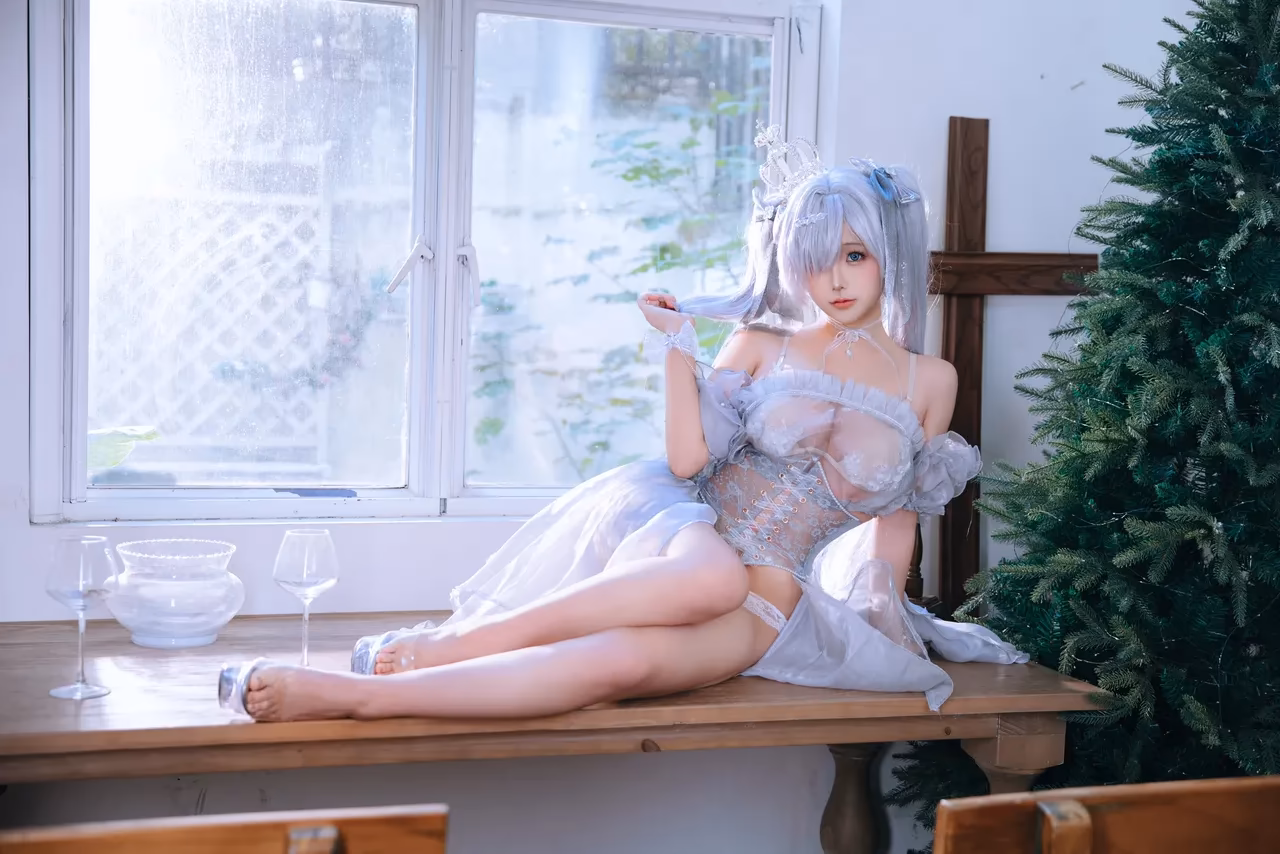 Zhuimingyou as Cinderella (Anachiro) — cosplay photo 3 of 42