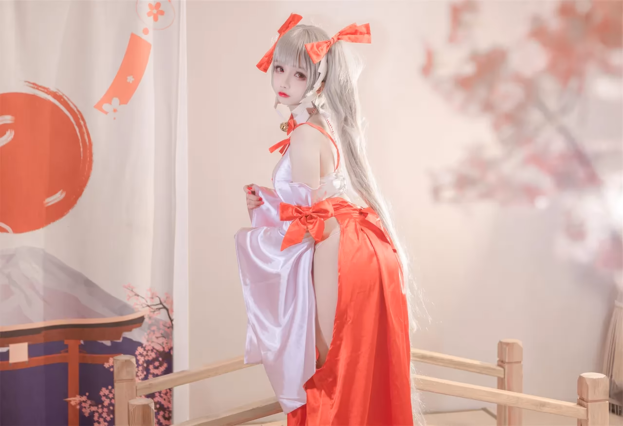Zhuimingyou as Formidable — cosplay photo 27 of 41