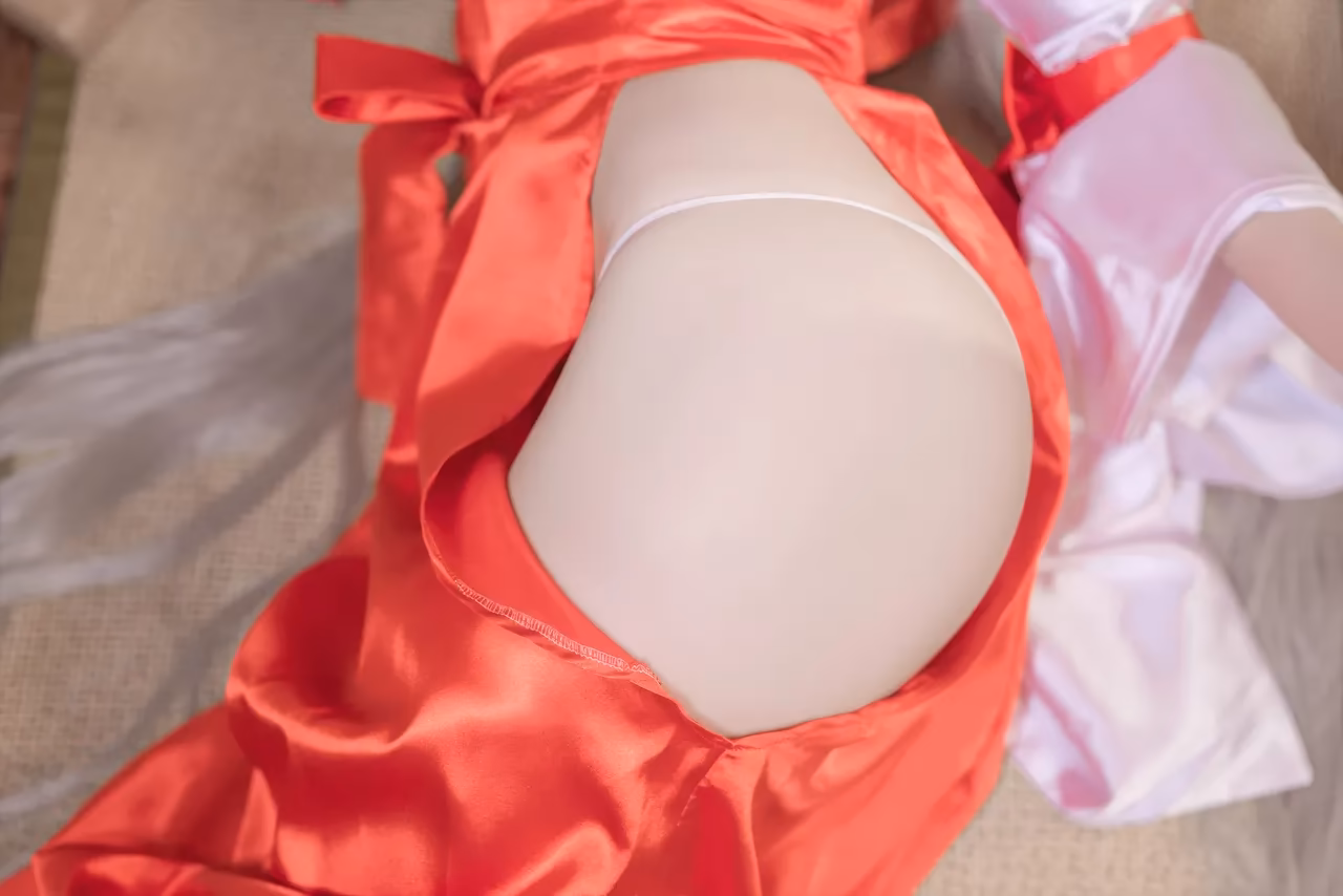 Zhuimingyou as Formidable — cosplay photo 39 of 41