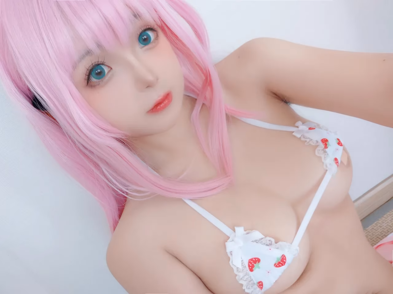 Zhuimingyou as Hitori Gotoh — cosplay photo 124 of 134
